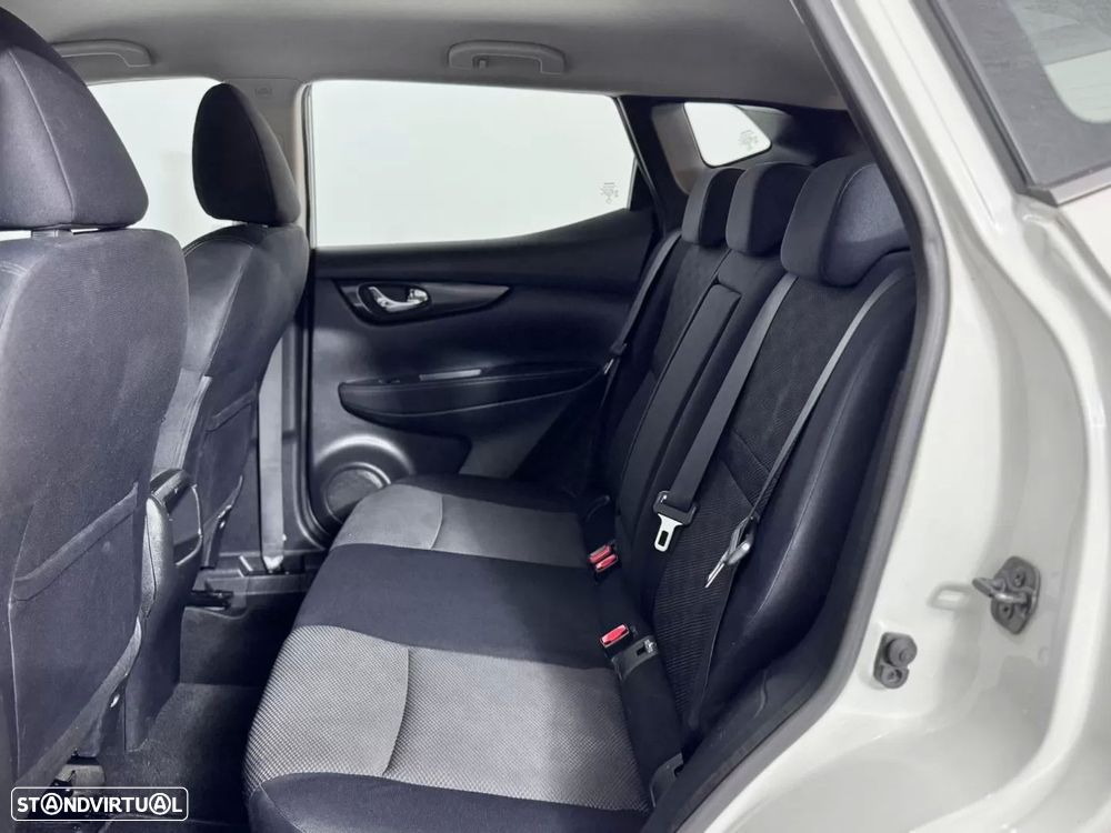Nissan Qashqai 1.5 dCi Acenta Connect - 35