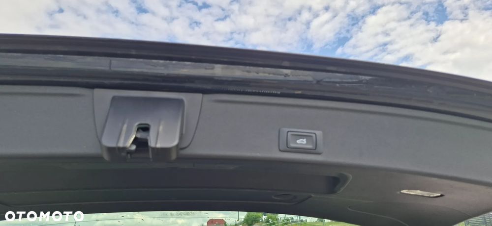 Audi A4 Avant 2.0 TDI DPF clean diesel S line Sportpaket - 17