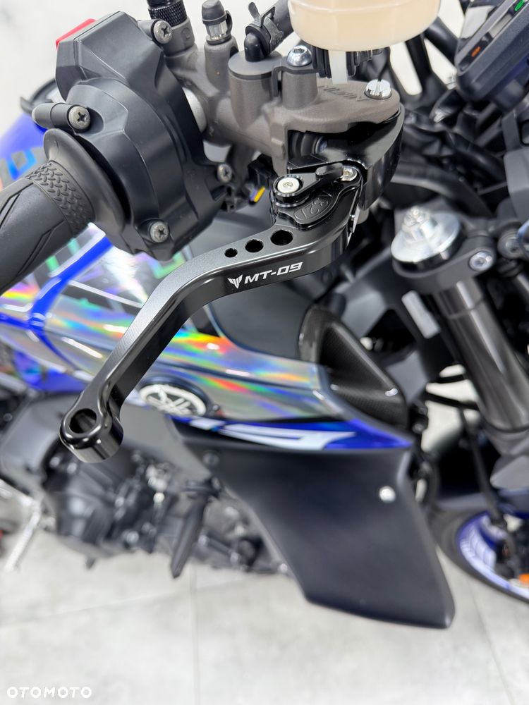 Yamaha MT - 17