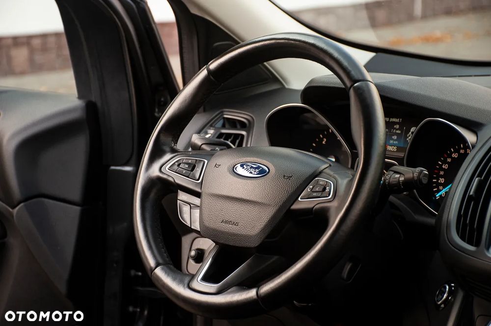 Ford Kuga 2.0 TDCi 4WD Titanium - 25