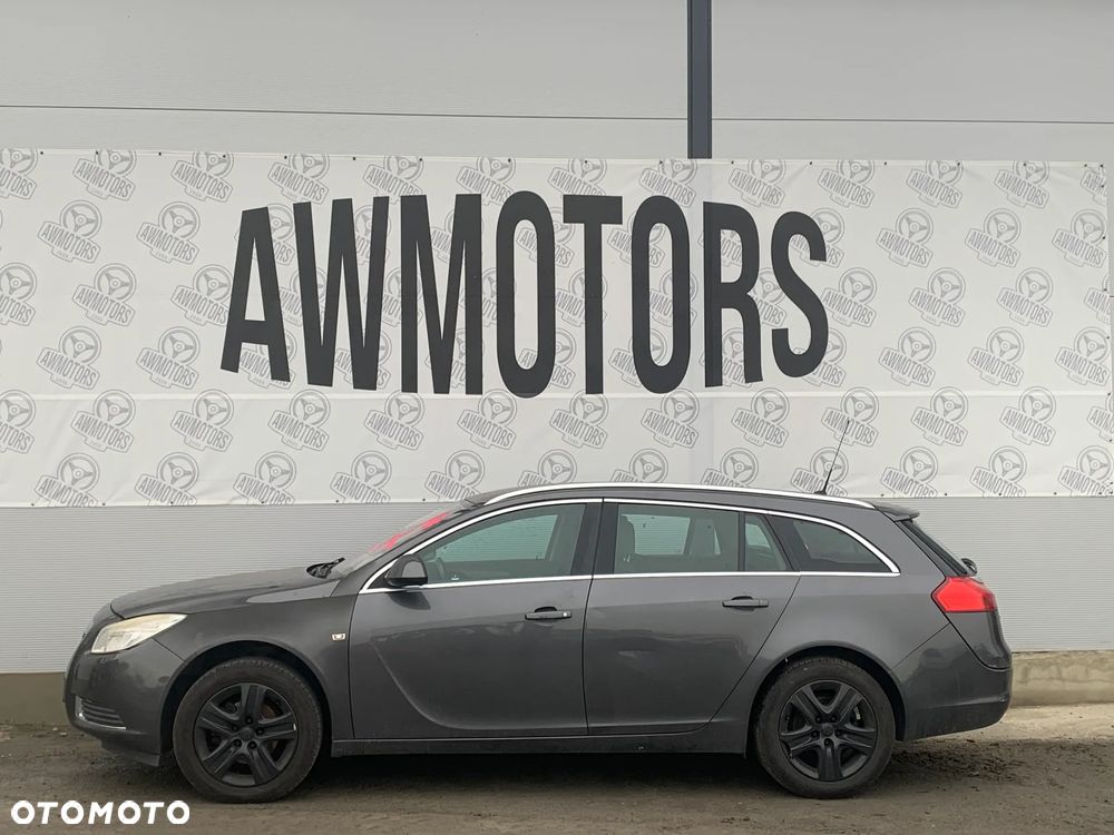 OPEL INSIGNIA 2009 *SAMOCHÓD NA CZĘŚCI* 3152 MASKA, LAMPA, DRZWI, LUSTERKO, ZDERZAK, GRILL, BŁOTNIK, KLAPA, BELKA, DESKA, FOTELE, KANAPA, ĆWIARTKA, KIEROWNICA, TARCZE, ZACISKI, ZAWIESZENIE, KOMPLETNY PRZÓD, KOMPLETNY TYŁ, LICZNIK, ZEGARY, PRAWE LEWE PRZÓD TYŁ - 1