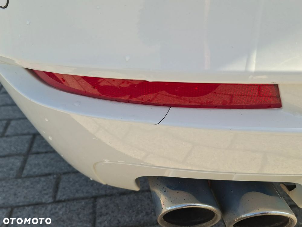BMW Seria 5 518d - 13