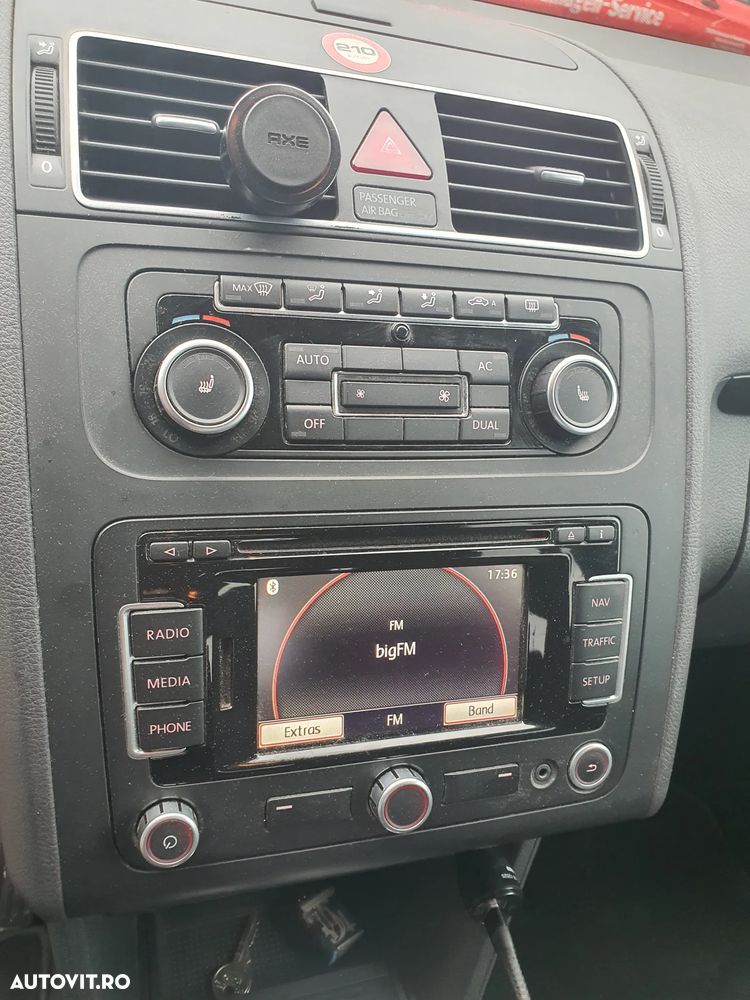 Volkswagen Touran - 9