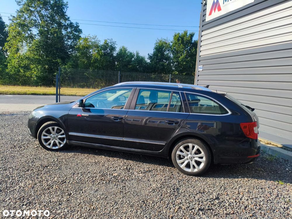 Skoda Superb 2.0 TDI Elegance DSG - 8
