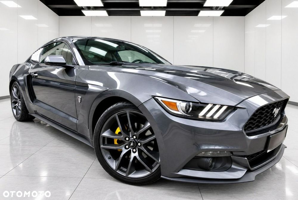 Ford Mustang - 23