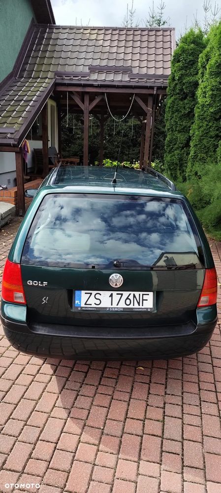 Volkswagen Golf - 2