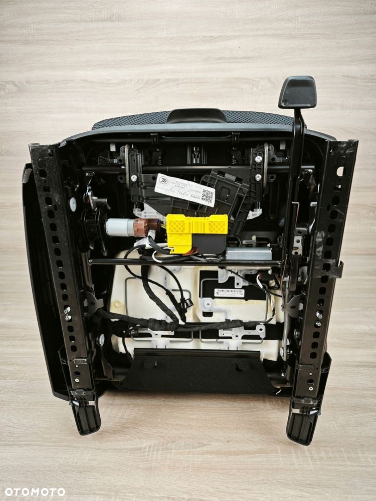 FOTELE BMW 5 G30 SEDAN LIFT LCI M-PAKIET SPORT AMBIENTE 34 km EUROPA - 14