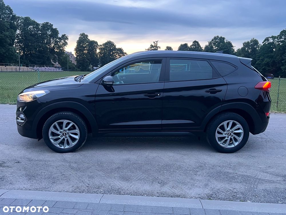 Hyundai Tucson 1.6 GDI BlueDrive Style 2WD - 18