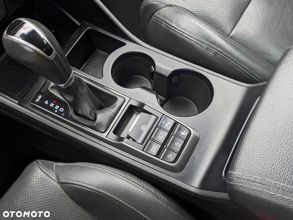 Hyundai Tucson blue 1.7 CRDi 2WD DCT Premium - 32