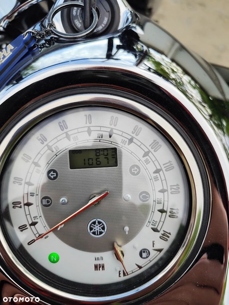 Yamaha Road Star - 9