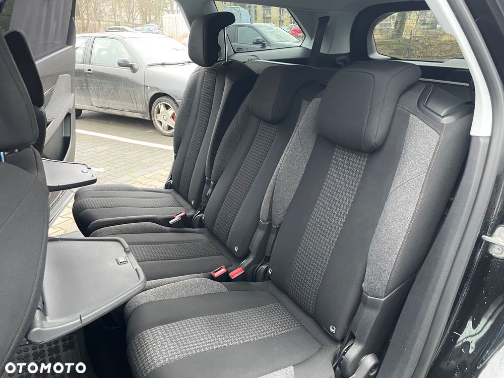 Peugeot 5008 2.0 BlueHDI Allure S&S - 24