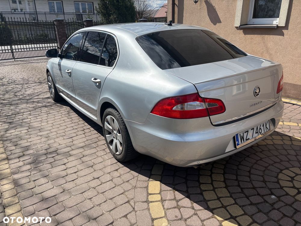 Skoda Superb 2.0 TDI Elegance - 2