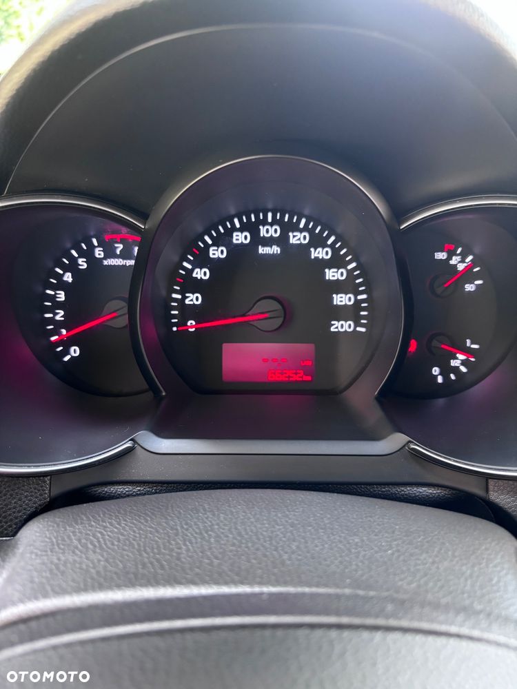 Kia Picanto 1.0 L - 22