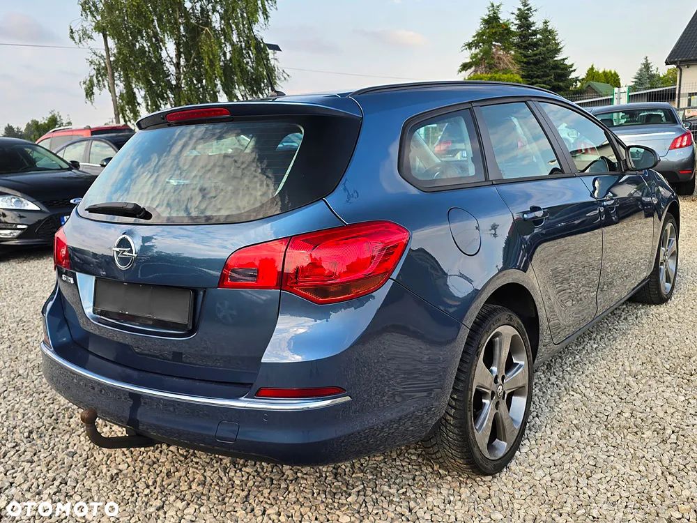 Opel Astra 1.4 Turbo Cosmo - 11