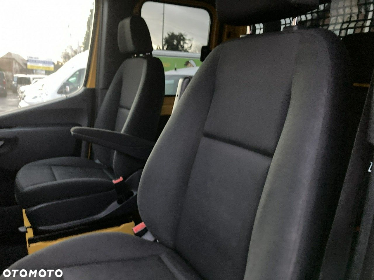 Mercedes-Benz Sprinter - 27