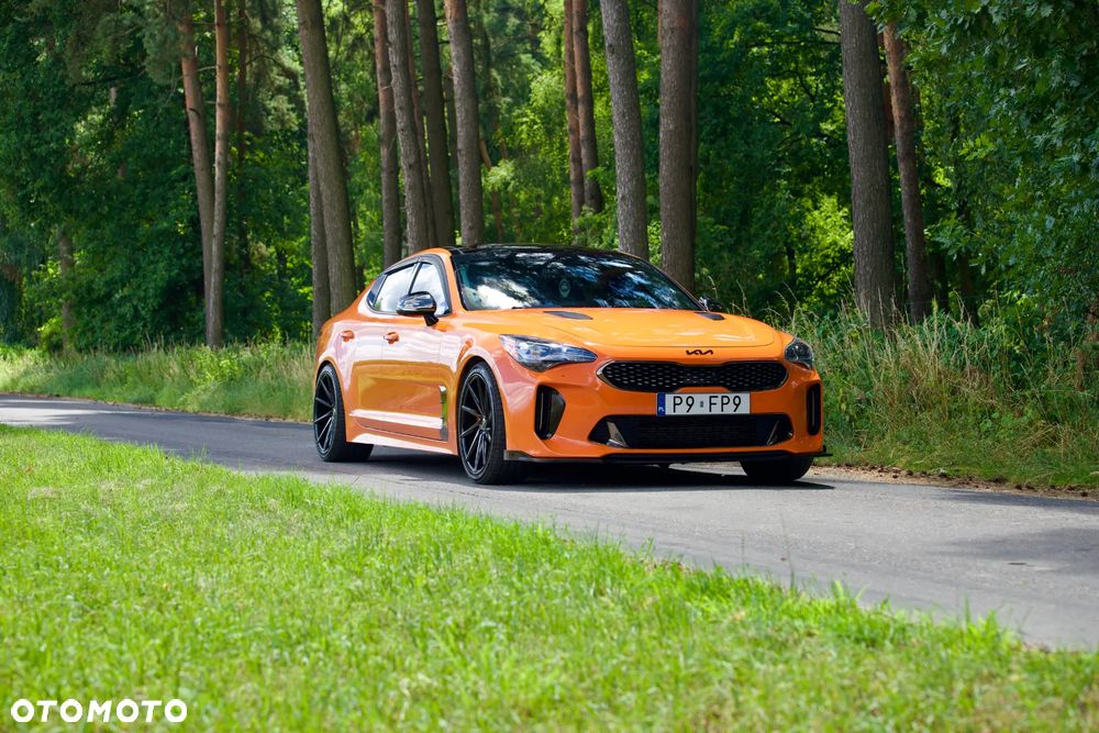 Kia Stinger 3.3 T-GDI AWD OPF GT - 2