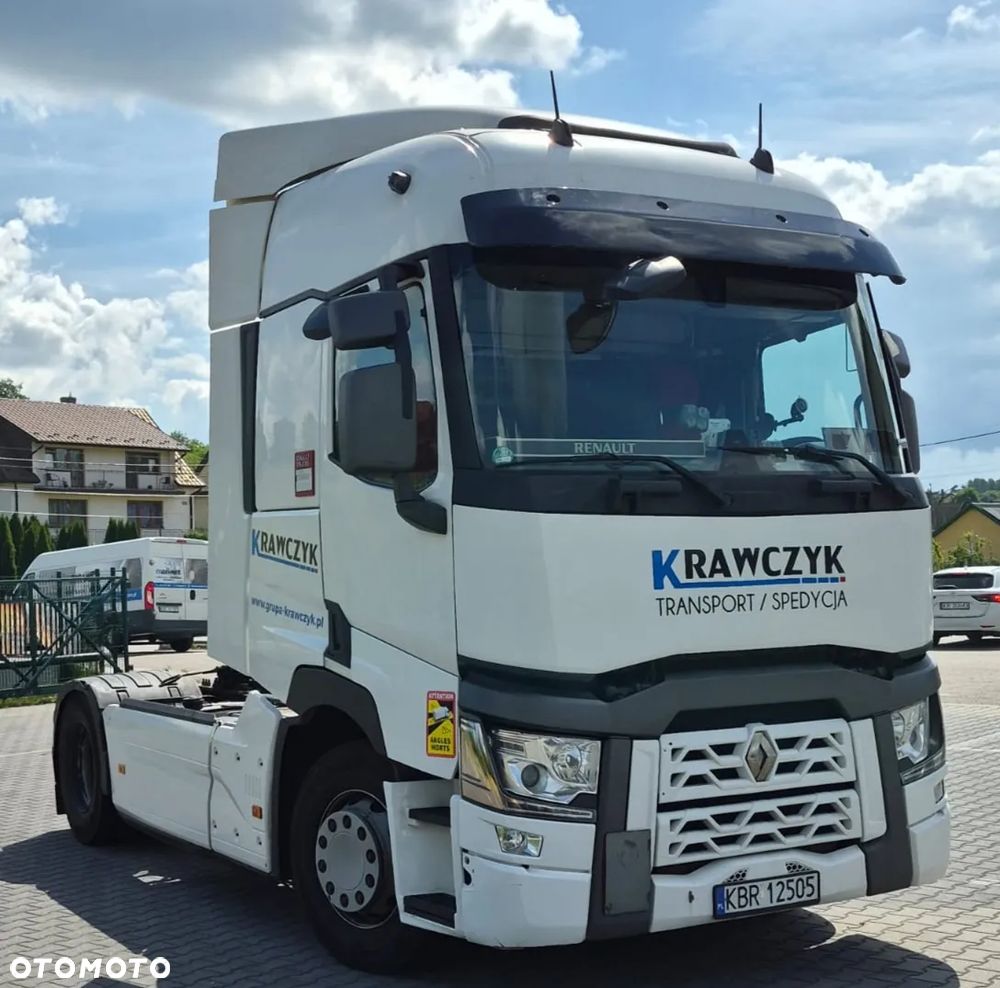 Renault T - 8