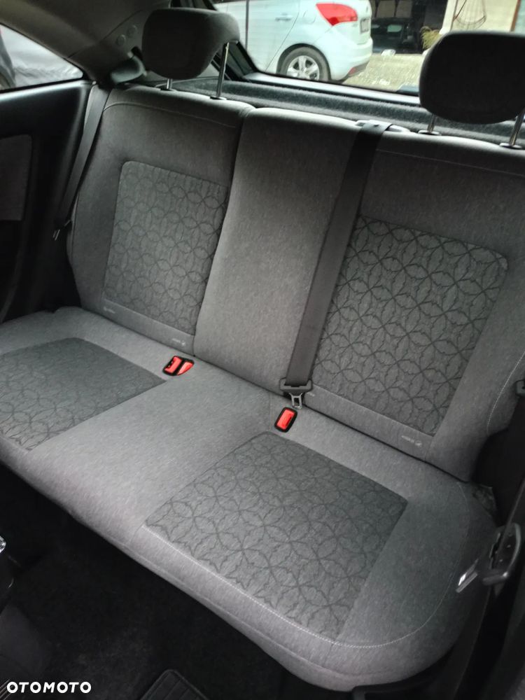 Opel Corsa 1.4 16V Color Edition - 12