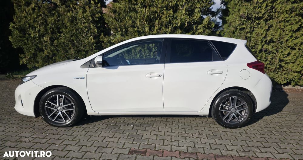 Toyota Auris - 16