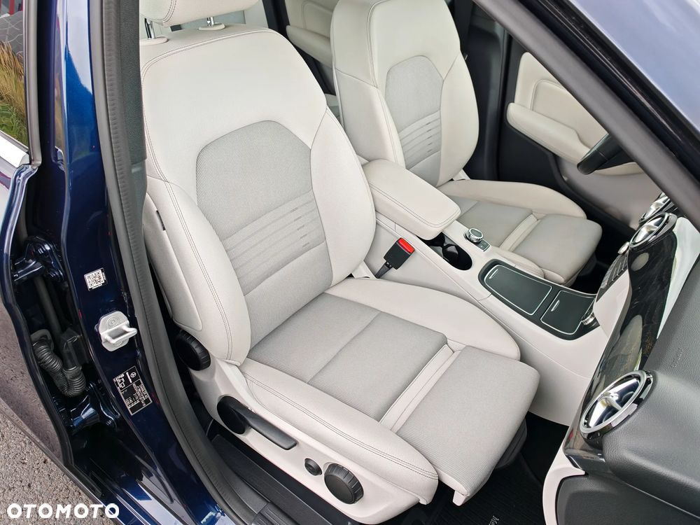 Mercedes-Benz Klasa B (Electric Drive) 250 e - 34