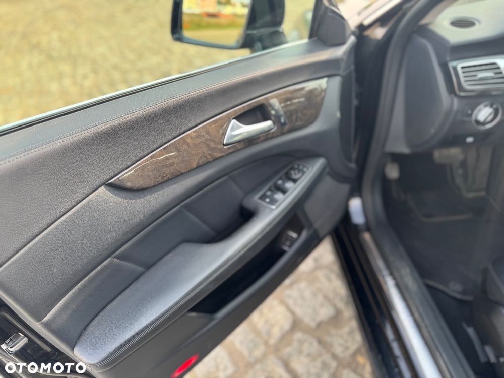 Mercedes-Benz CLS 350 CDI BlueEff - 25