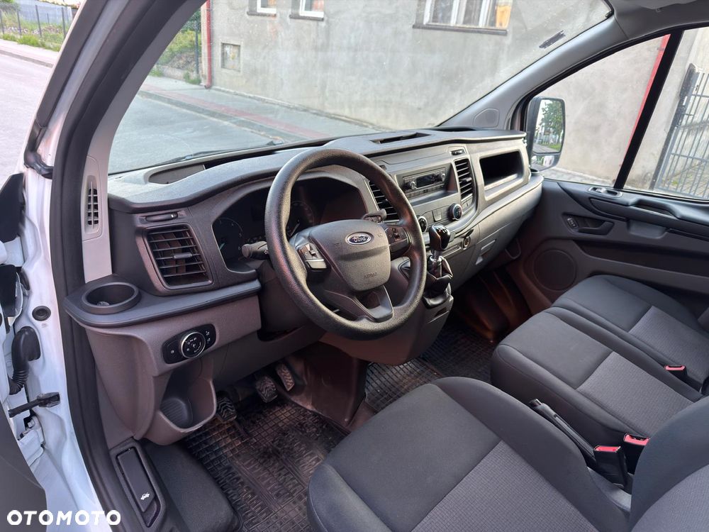 Ford Transit Custom - 12