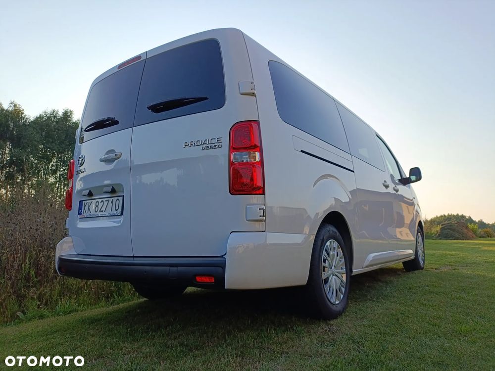 Toyota ProAce Kombi 2.0 D-4D Long 2,8t - 1