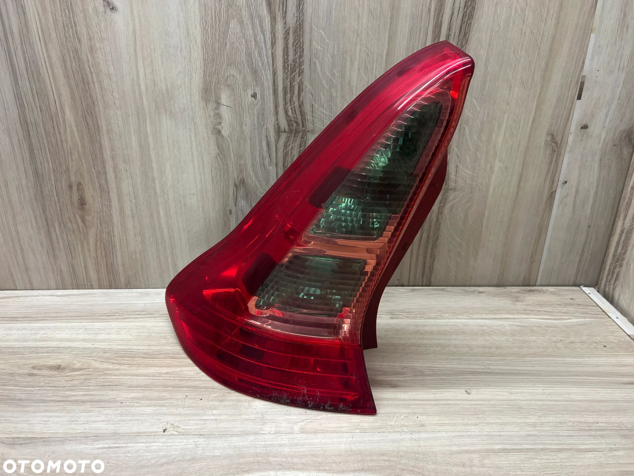 LAMPA TYLNA LEWA CITROEN C4 COUPE - 1