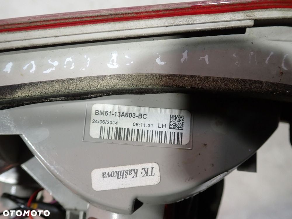 LAMPA LEWA TYLNA W KLAPIE FORD FOCUS MK3 - 5