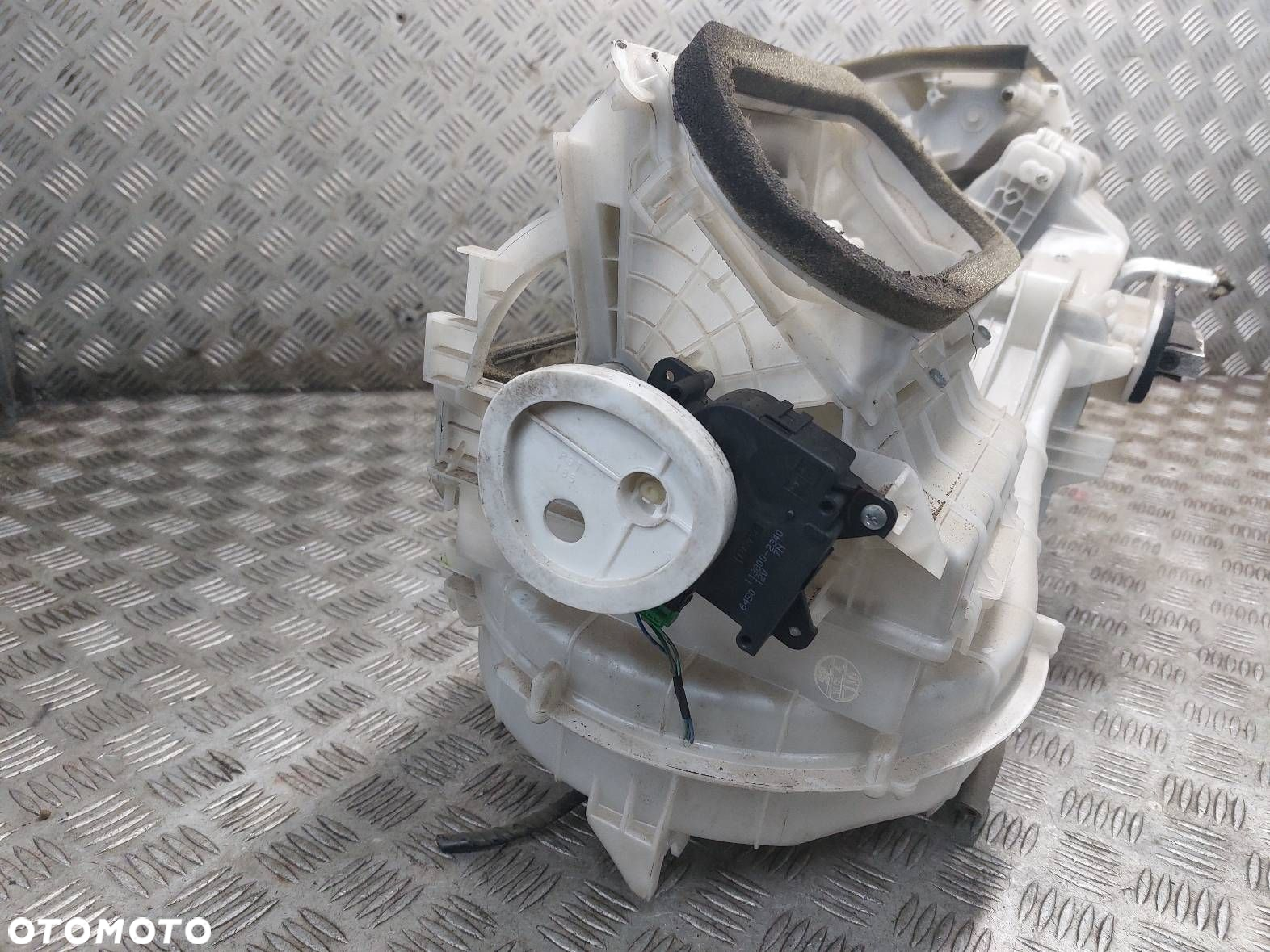 OBUDOWA NAGRZEWNICY KOMPLETNA LEGACY V 2.0 DOHC - 6