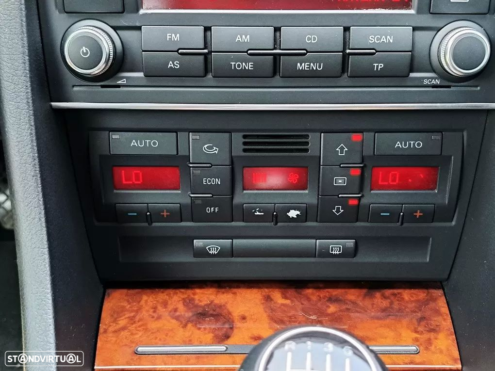 Audi A4 Cabrio 2.0 TDi S-line - 29