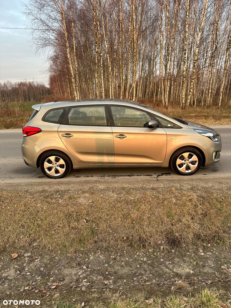 Kia Carens 1.7 CRDi M 7os EU6 - 2