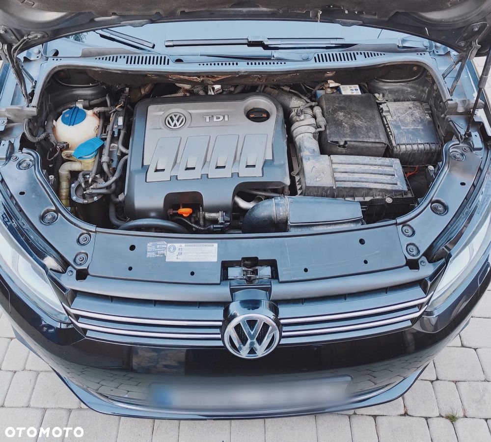 Volkswagen Touran - 15