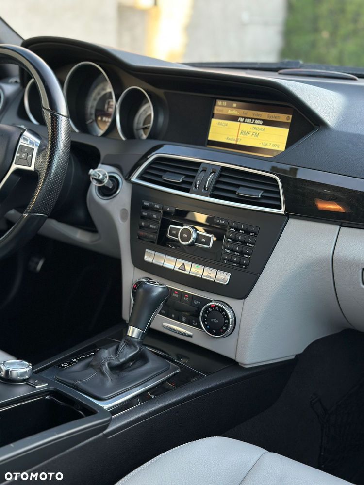 Mercedes-Benz Klasa C 350 CDI BlueEff Avantgarde - 13