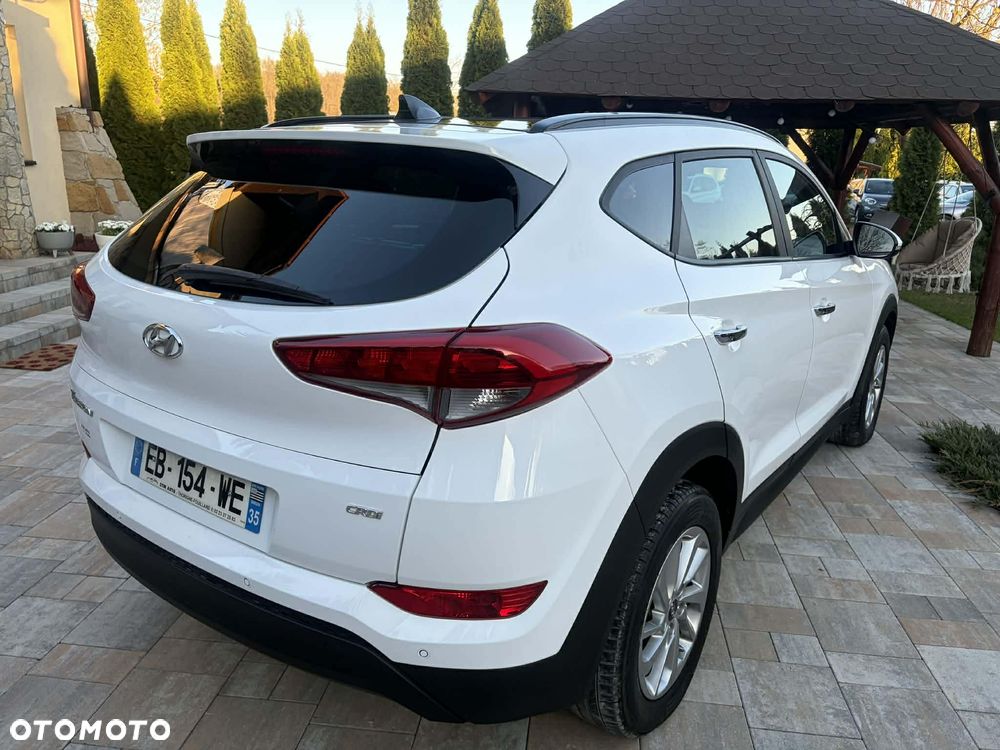 Hyundai Tucson 1.7 CRDI BlueDrive Style 2WD - 9