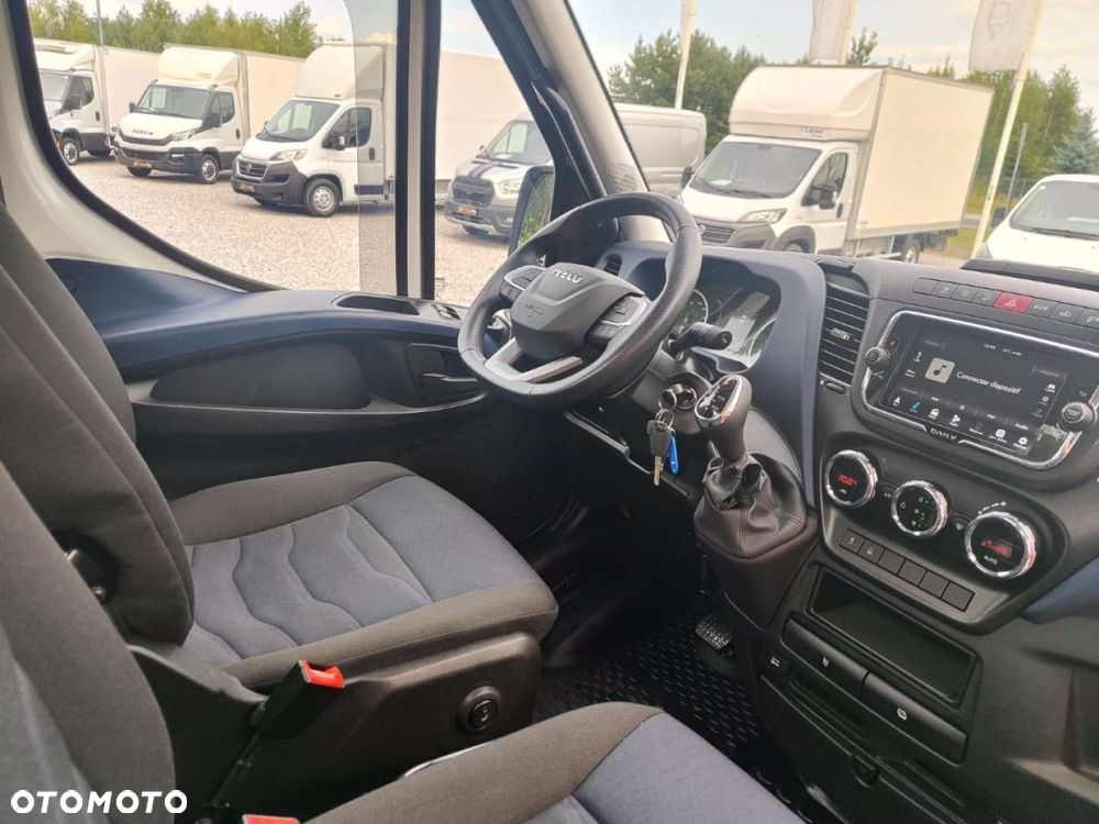 Iveco Daily - 12