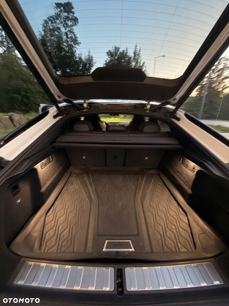 BMW X6 xDrive40d mHEV - 30