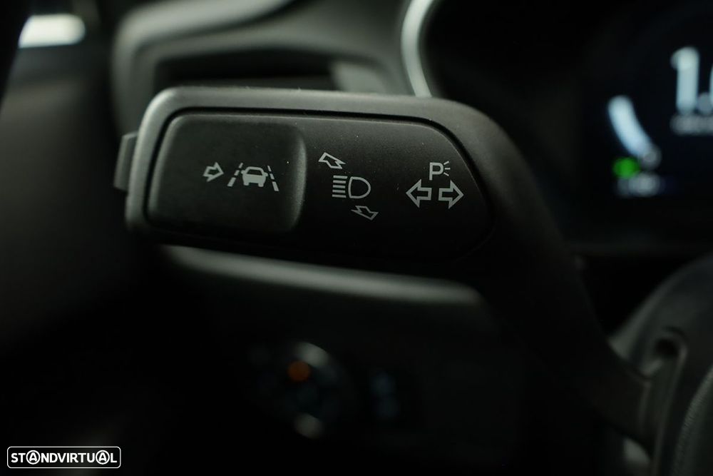 Ford Focus SW 1.0 EcoBoost MHEV Active X - 17