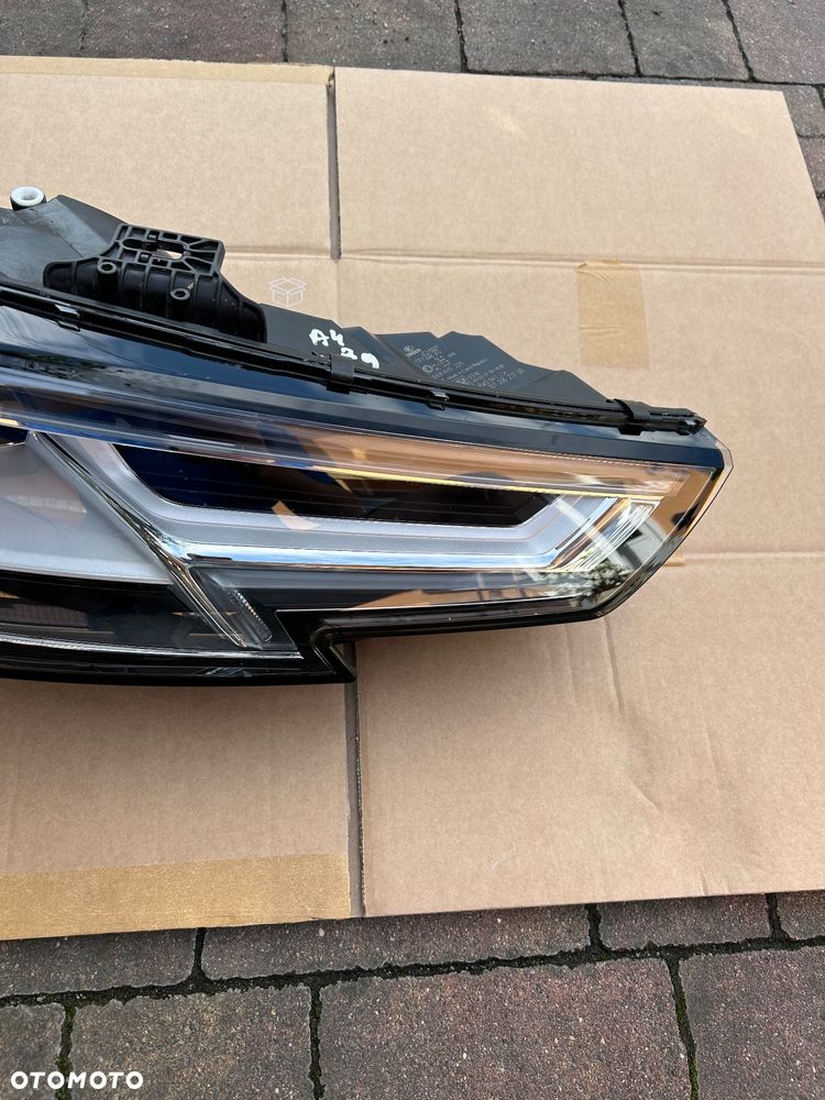 Audi A4 B9 lampa prawy przód 8W094103 full led - 2