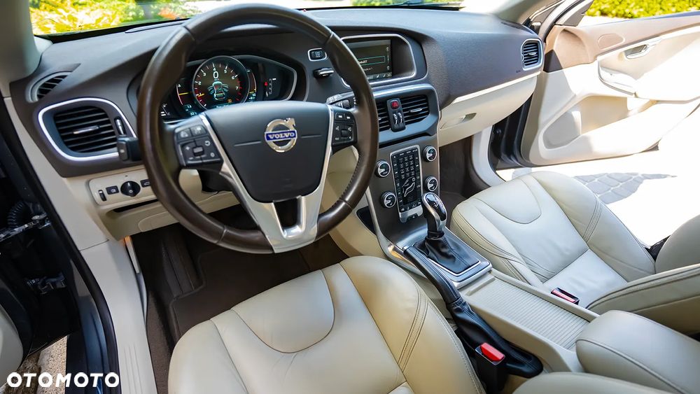 Volvo V40 T4 Powershift Summum - 30