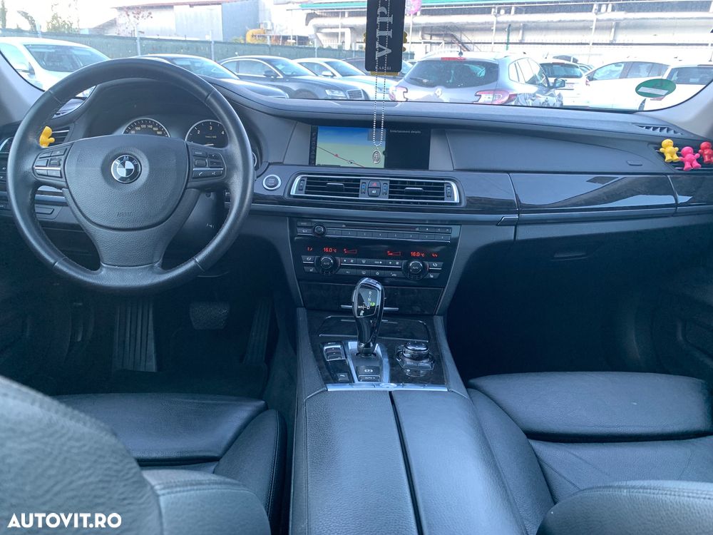 BMW Seria 7 730d xDrive - 6