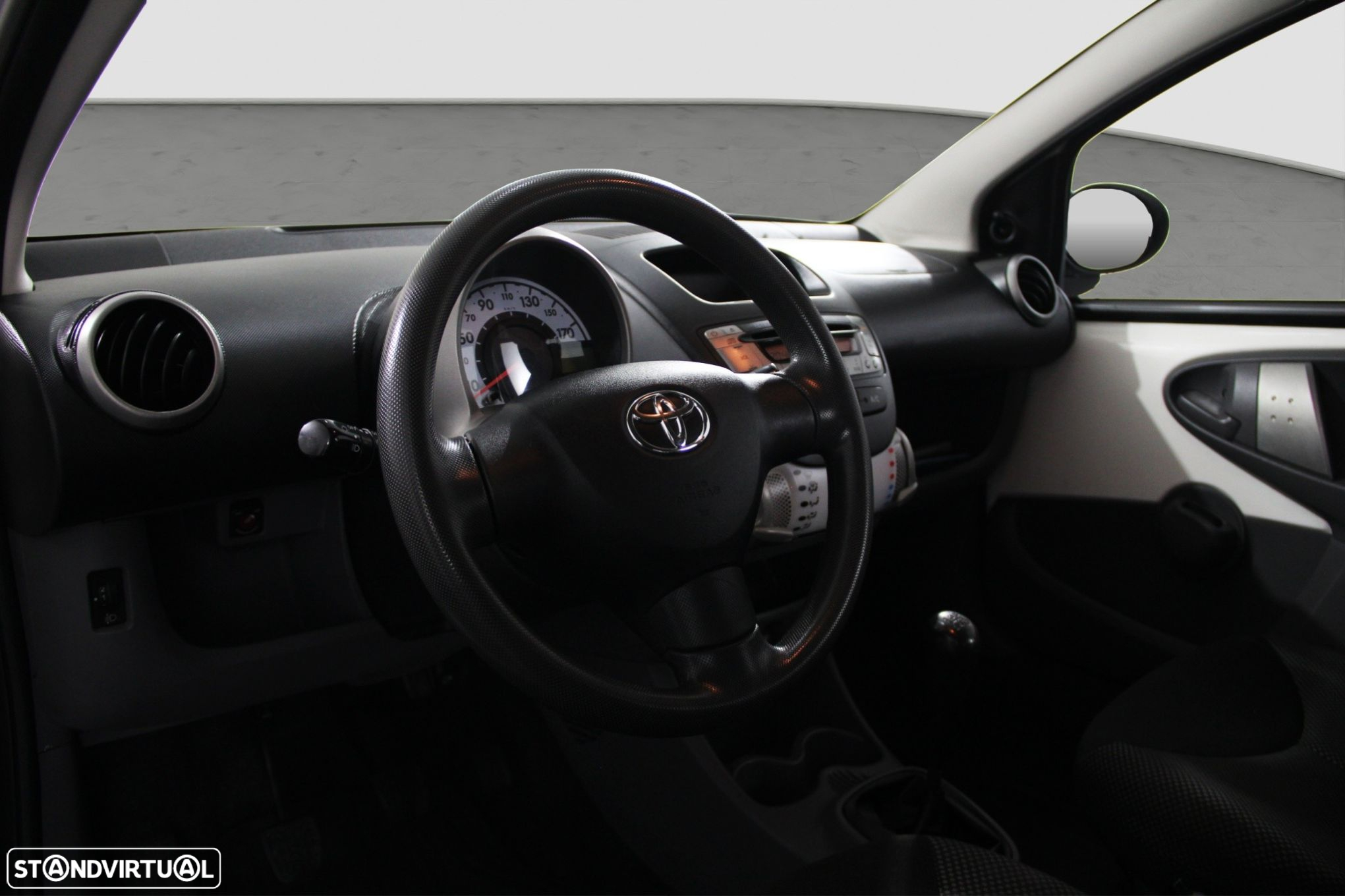 Toyota Aygo 1.0 - 6