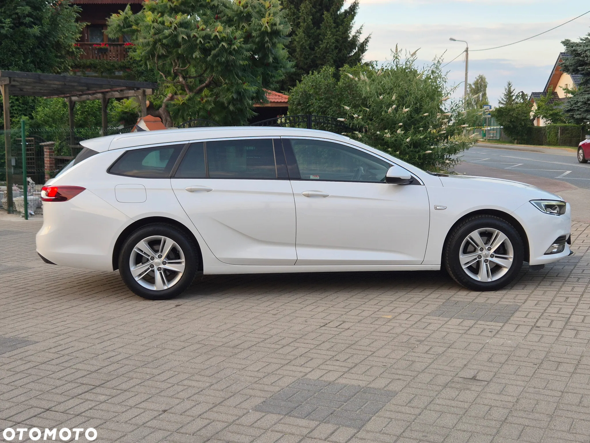 Opel Insignia 1.6 CDTI Elite S&S - 11