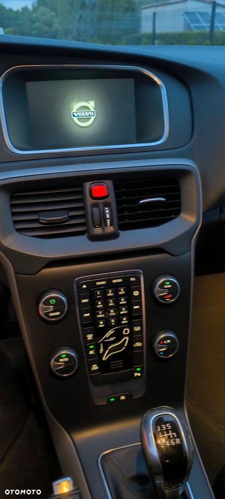 Volvo V40 - 6
