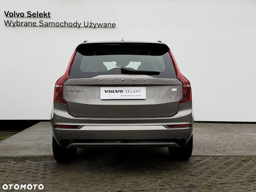 Volvo XC 90 - 7