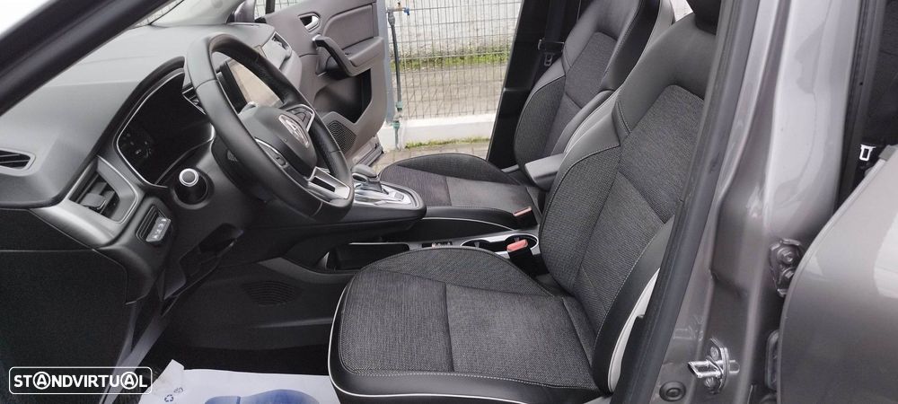 Renault Captur 1.6 E-Tech Plug-In Intens - 11