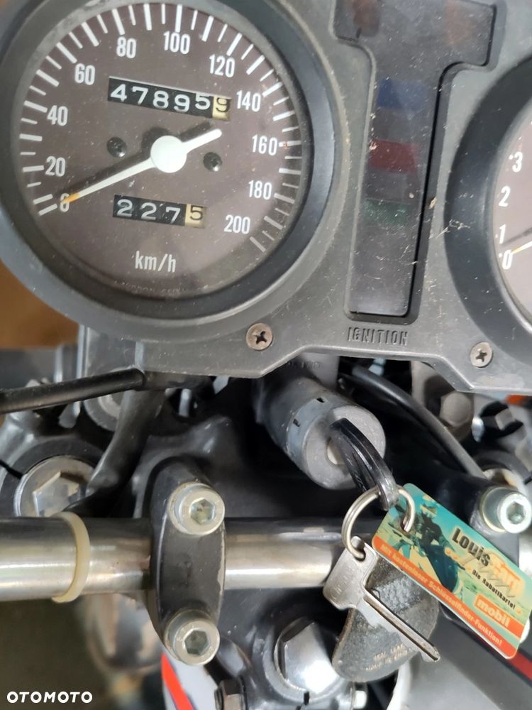 Suzuki GSX - 11