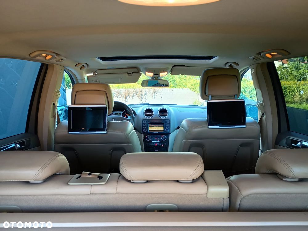 Mercedes-Benz ML 63 AMG 4Matic 7G-TRONIC 10th Anniversary - 14