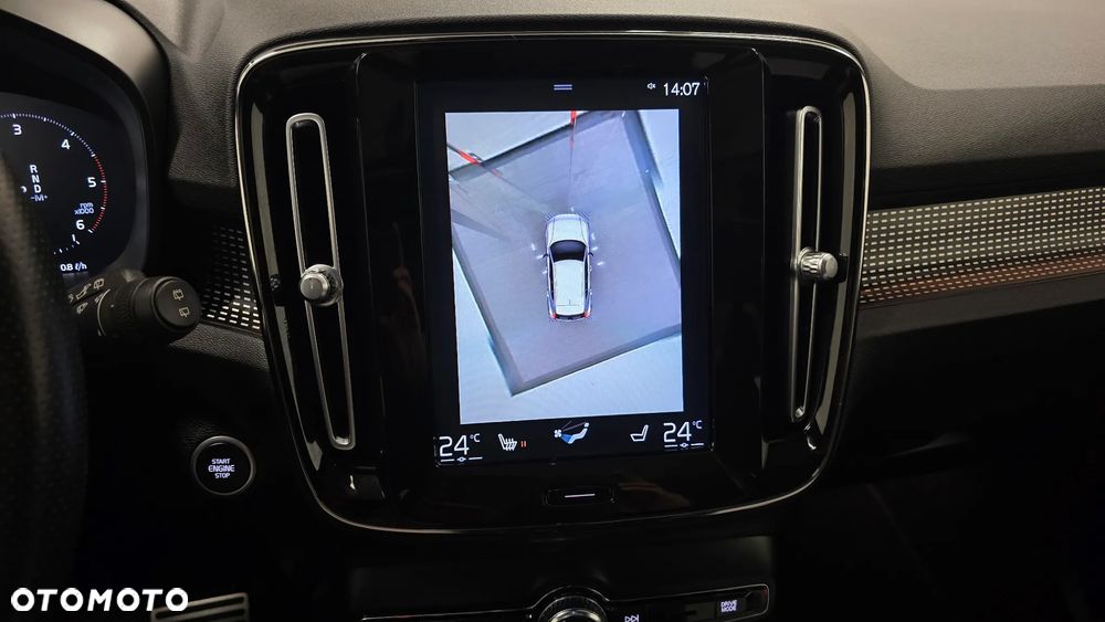 Volvo XC 40 D4 AWD Geartronic R-Design - 22