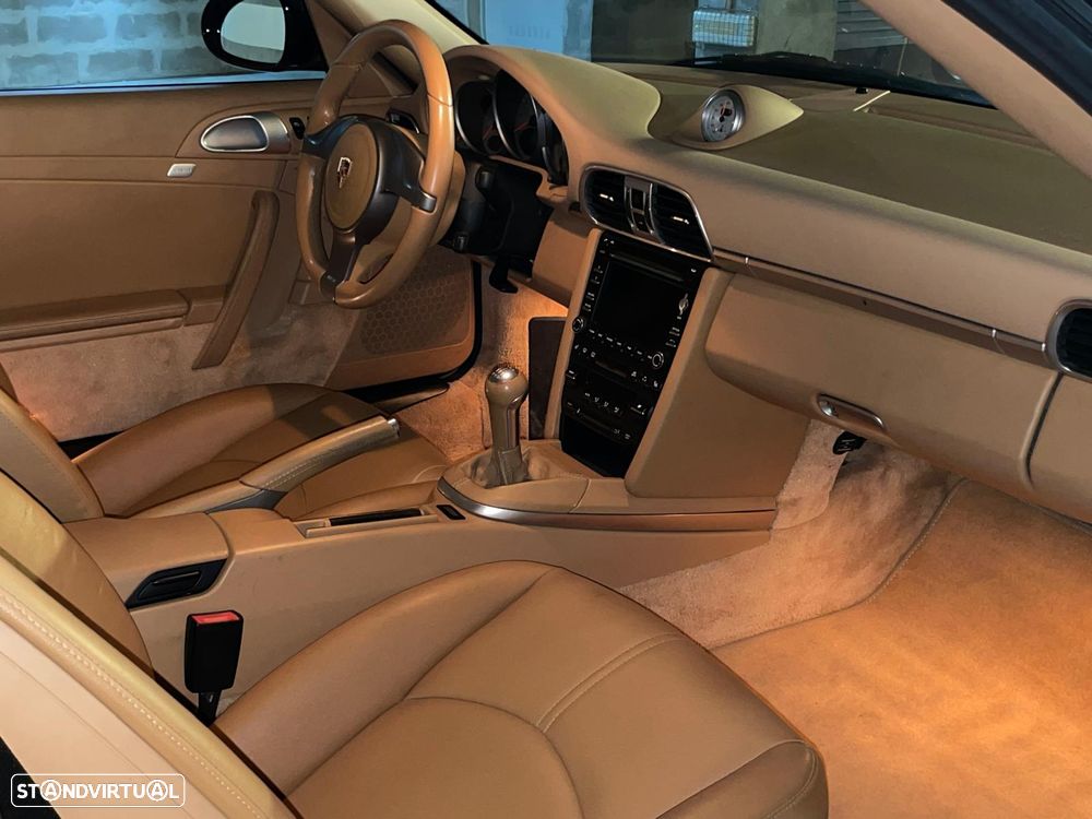 Porsche 911 (997) Carrera S - 13